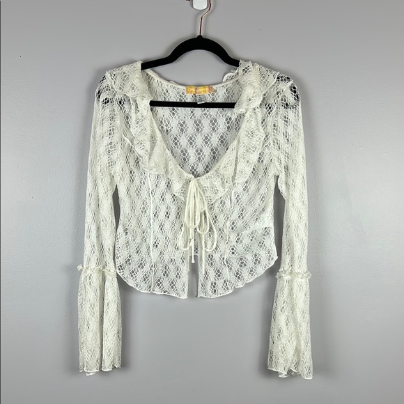 Urban Outfitters Gossamer Chic Fairy Whimsical Crochet Flyaway Top Large White - Picture 2 of 12